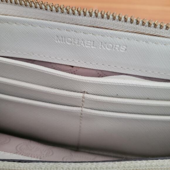 Michael Kors Jet Set Signature Zip Around Bifold Wallet Tan/Cream 8 Card Slots - Picture 8 of 13